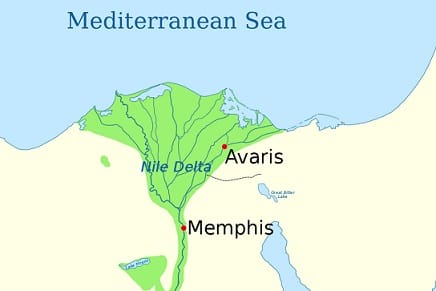 Map of Egypt. It shows Avaris located in the widest part of the Nile, close to the Mediterranean Sea.