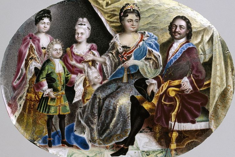 Oil painting of a family of 6. Peter and his wife sit down wearing royal regalia. His children stand on one side.